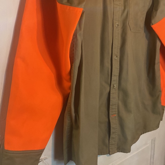 New Field & Stream Large Hunting Safety Button Up!!! - Picture 2 of 6
